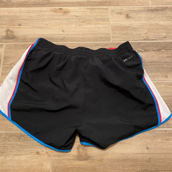 Nike Dri-fit Running Shorts Medium - Picture 2 of 4